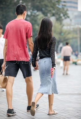 气质细跟女神