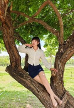 穿着丝袜能这样吗？[<font color=red>5P</font>]